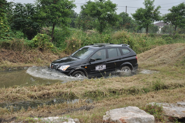 见证专业SUV 荣威W5区域竞速越野试驾 苏州