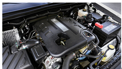 福田萨瓦纳提供两种动力选择,2.0t汽油发动机和2.8t柴油发动机