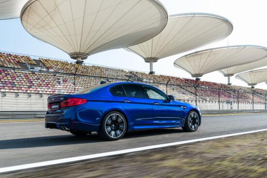 全新BMW M5刷新上海国际赛车场圈速纪录