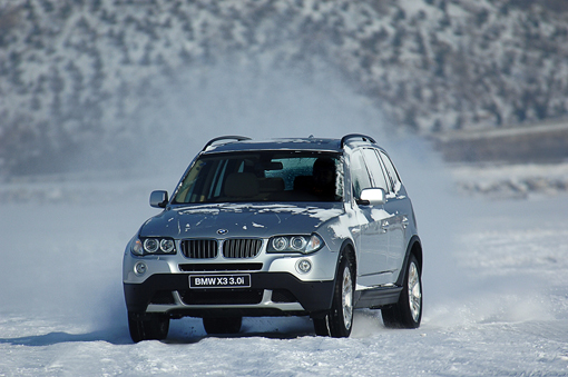 冰上芭蕾 BMW xDrive冬季驾驶体验 苏州车网-