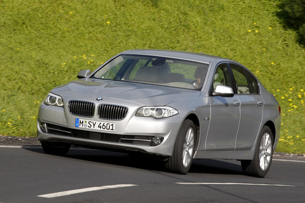 宝马一年内将推17款新车 新5系月底上市--上苏