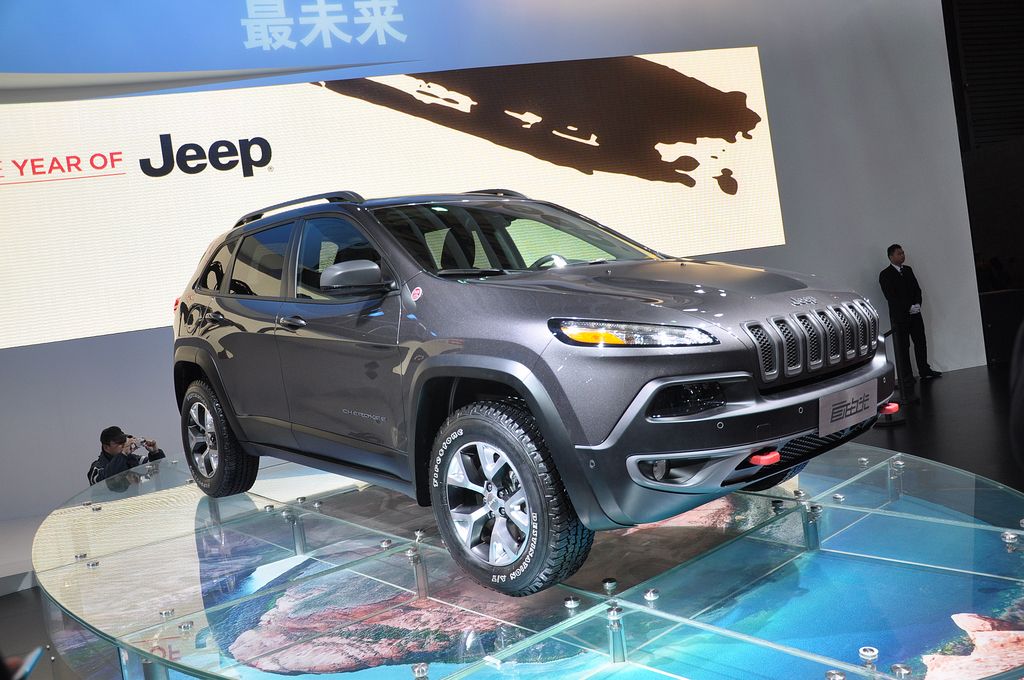 2013上海车展-jeep自由光