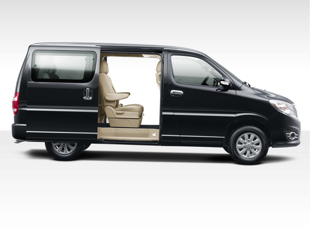 值得关注的是,金杯全新阁瑞斯搭载的这款丰田tr原装进口发动机